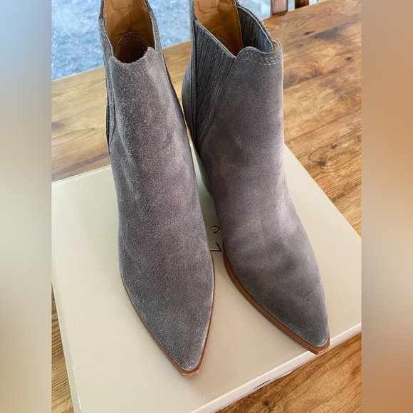 Marc Fisher gray Gadri suede booties size 7.5 - Picture 3 of 7